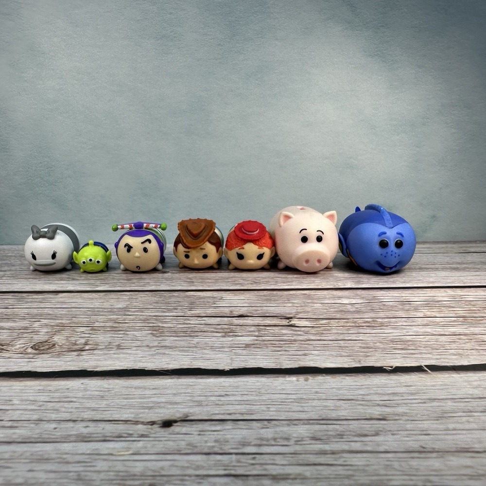 Disney Pixar Tsum Tsum Figures Lot of 7 Mini Figures Woody Buzz Jessie Alien